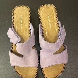 Naturalizer leather Lilac Open Toe Slip On Women’s sandals size 6M